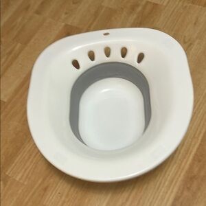 White and Gray Sitz Bath Basin